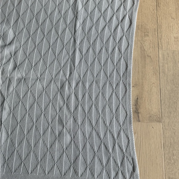 Pottery Barn Light Gray Textured Throw - Picture 4 of 9